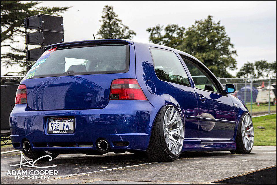 volkswagen Golf R32 MK4 Blue